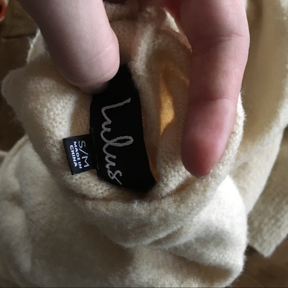 SOLD - Lulu's Sweater - Picture 4 of 4